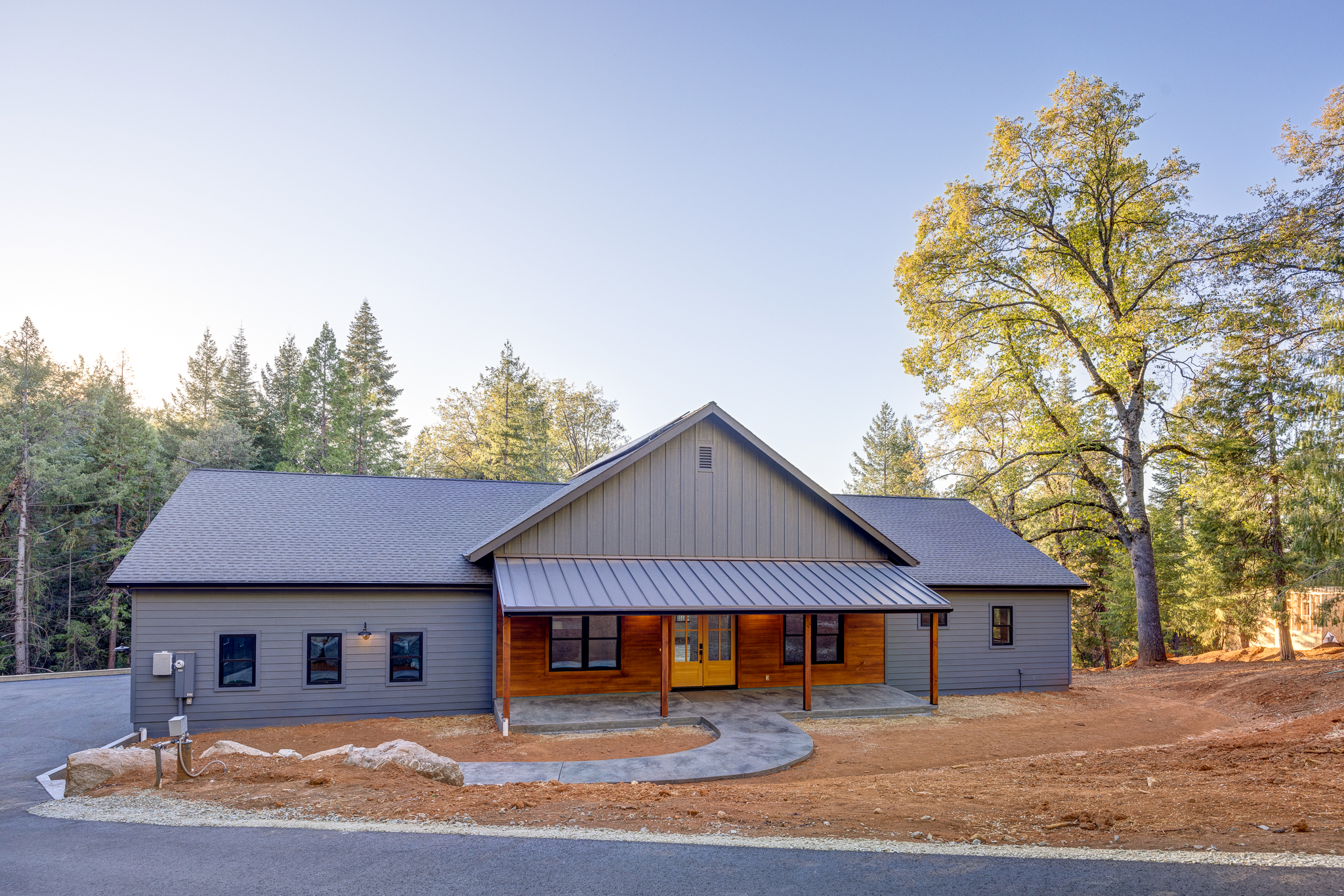 Custom home on Harmony Ridge front side